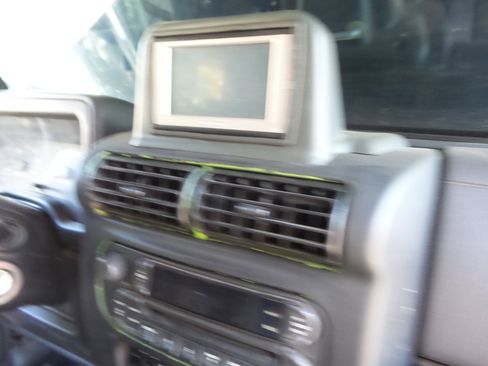 Used 2005 Jeep Wrangler Unlimited w/ Security Group image 35