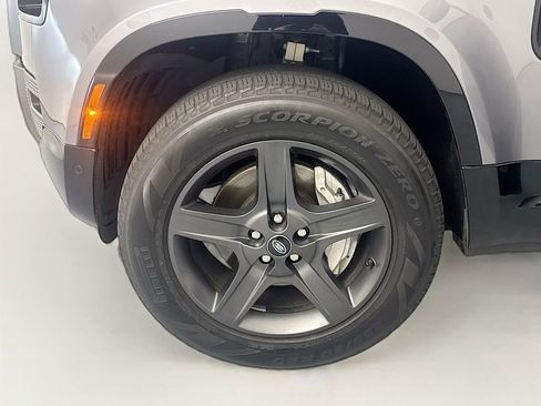 Certified 2024 Land Rover Defender 110 X-Dynamic SE AWD/4WD image 30