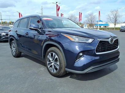 Used 2023 Toyota Highlander XLE
