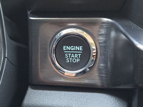 Used 2026 Ford F250 Lariat w/ FX4 Off-Road Package image 16