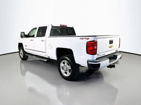 Used 2017 Chevrolet Silverado 2500 High Country w/ Duramax Plus Package AWD/4WD image 5