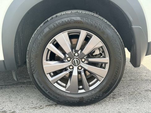 Used 2023 Nissan Pathfinder S AWD/4WD image 31