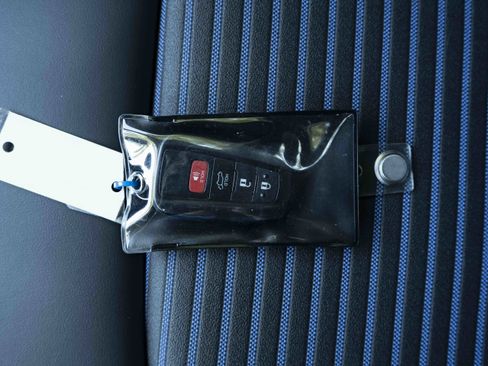 Used 2024 Toyota RAV4 XSE AWD/4WD image 43