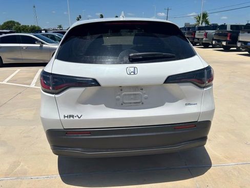 Used 2024 Honda HR-V LX image 5