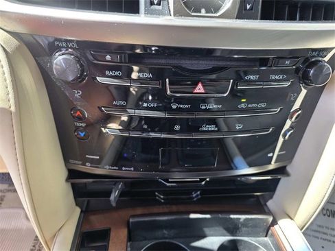 Used 2020 Lexus LX 570 4WD w/ Luxury Package image 14