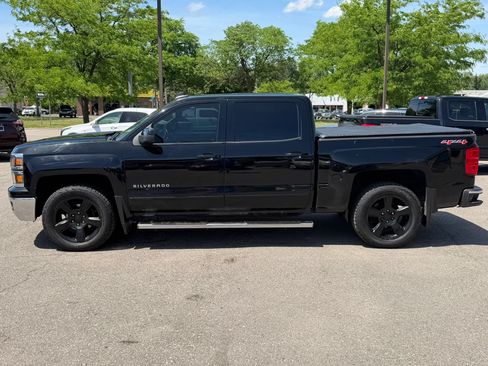 Used 2015 Chevrolet Silverado 1500 LT w/ LT Convenience Package AWD/4WD image 2