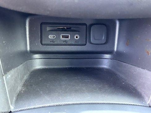 Used 2023 Chevrolet Equinox RS w/ RS Leather Package FWD image 28