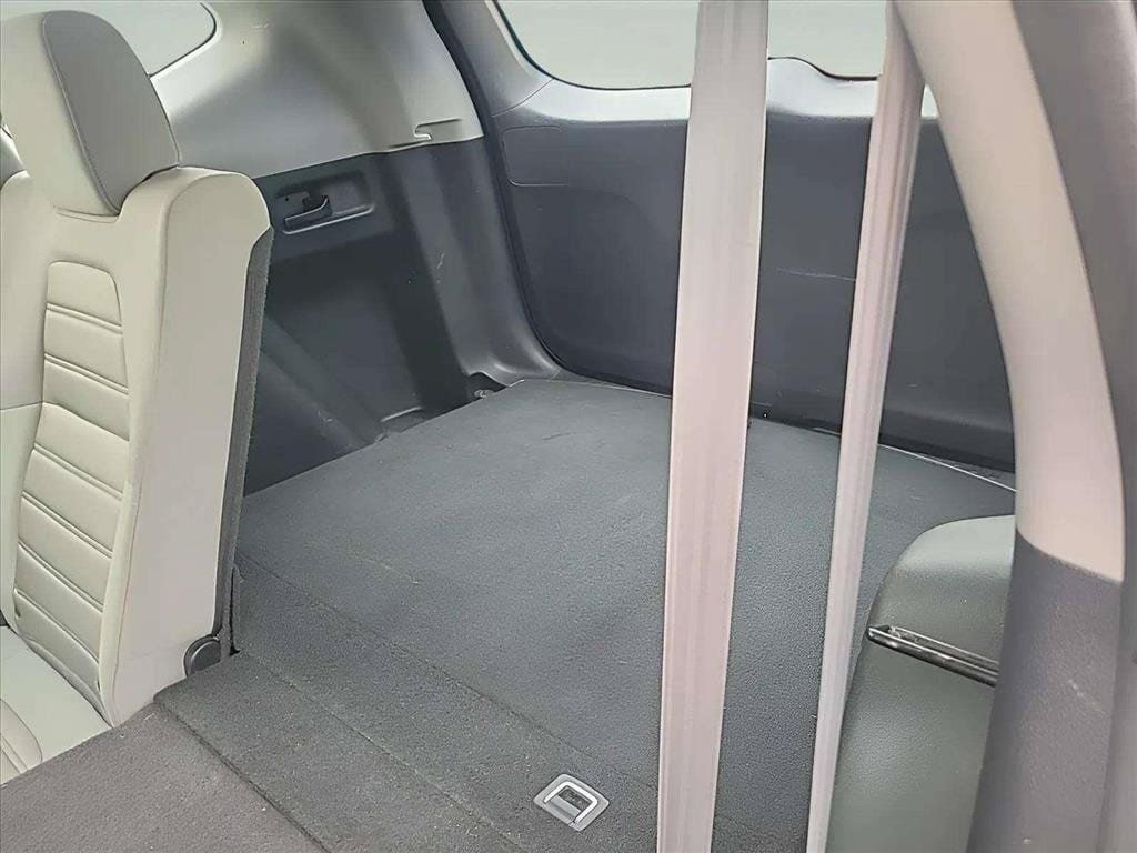 Used 2017 Honda CR-V LX image 16