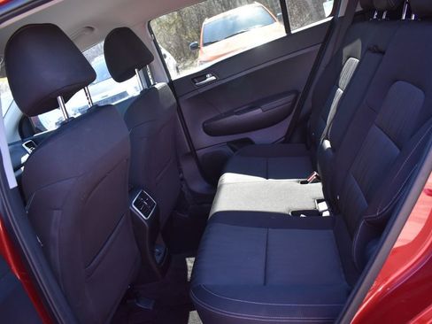 Used 2017 Kia Sportage LX image 19