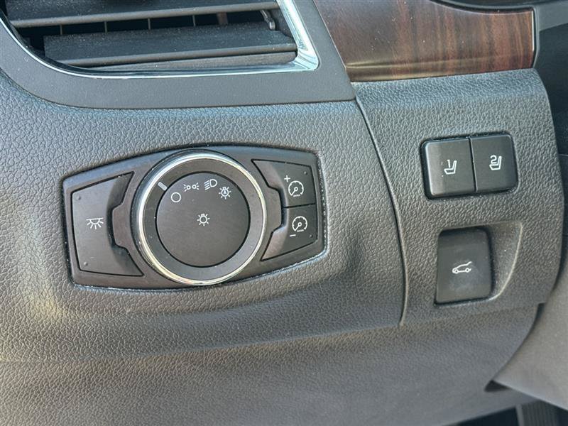 Used 2013 Ford Edge Limited FWD image 24
