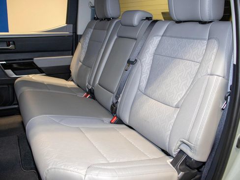 Used 2024 Toyota Tundra Limited AWD/4WD image 11