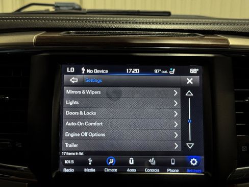 Used 2018 RAM 2500 Laramie w/ Convenience Group AWD/4WD image 43