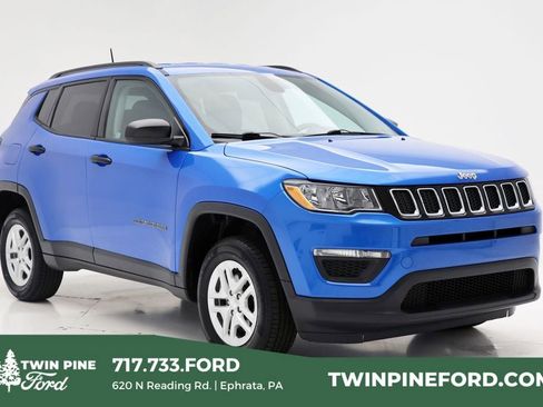 Used 2017 Jeep Compass Sport image 1
