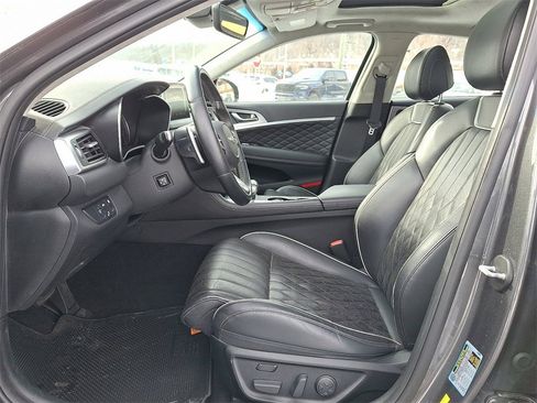 Used 2019 Genesis G70 2.0T Advanced w/ Prestige Package image 14