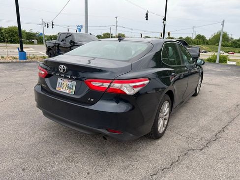 Used 2019 Toyota Camry LE w/ Convenience Package FWD image 3