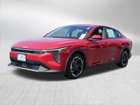 Used 2025 Kia K4 EX FWD image 3