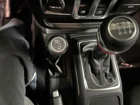 Used 2025 Jeep Wrangler Sport AWD/4WD image 18