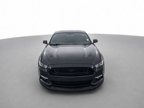 Used 2017 Ford Mustang GT Premium w/ Black Accent Package RWD image 2