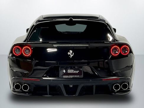 Used 2018 Ferrari GTC4Lusso AWD/4WD image 6