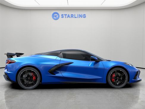 Used 2025 Chevrolet Corvette Stingray Convertible w/ 1LT image 5