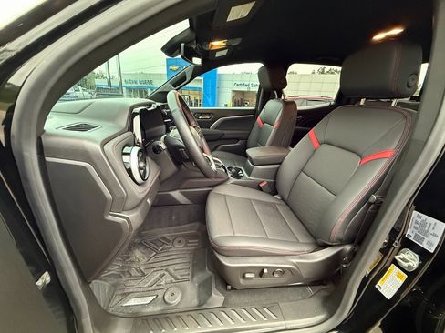 Certified 2024 Chevrolet Colorado Z71 w/ Z71 Convenience Package 2 image 15