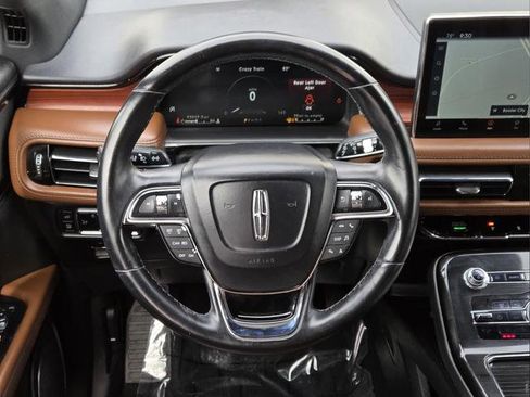 Used 2023 Lincoln Nautilus Reserve w/ Cargo Utility Package FWD image 9