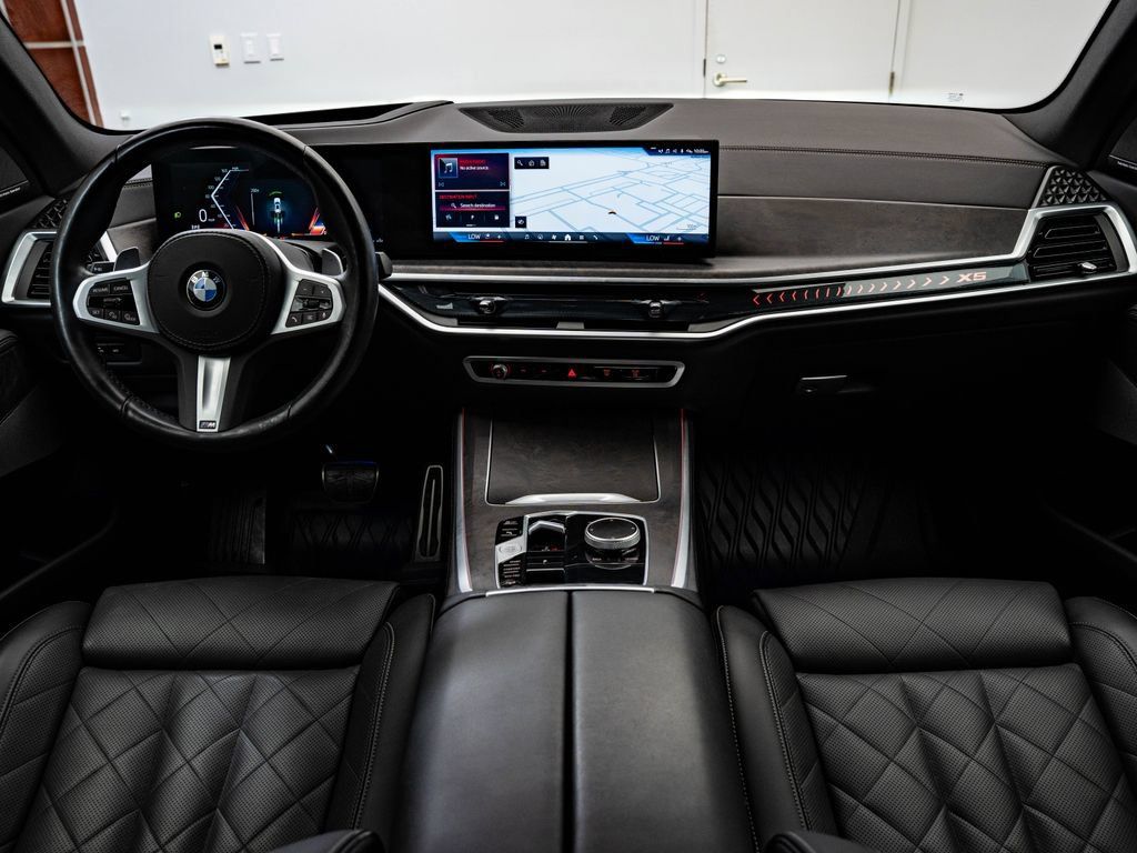 Used 2025 BMW X5 xDrive40i w/ M Sport Package AWD/4WD image 35