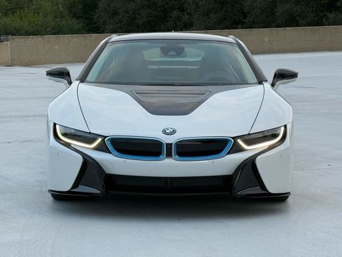 Used 2019 BMW i8 Coupe AWD/4WD image 7
