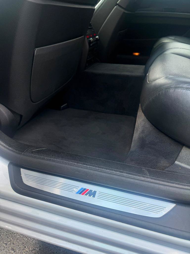 Used 2013 BMW 750Li RWD image 27