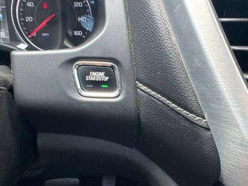 Used 2019 GMC Acadia SLT w/ Black Edition FWD image 25