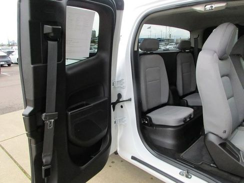 Used 2016 Chevrolet Colorado W/T w/ WT Convenience Package RWD image 23
