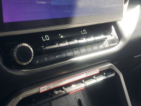 Certified 2025 Toyota Tundra Limited image 26