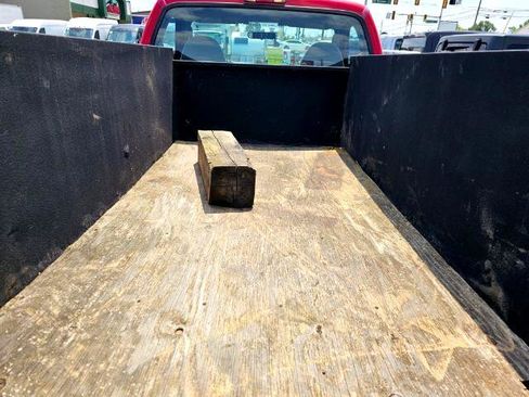 Used 2005 Ford F250 XL image 23