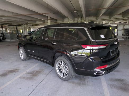 New 2025 Jeep Grand Cherokee L Summit w/ Advanced Protech Group IV image 7