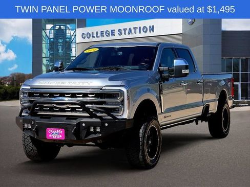 Used 2024 Ford F350 Platinum w/ FX4 Off-Road Package AWD/4WD image 2