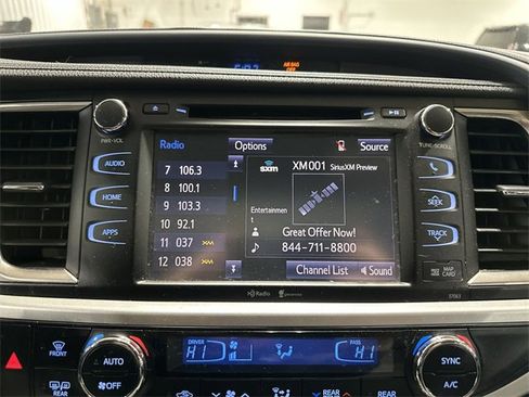 Used 2015 Toyota Highlander XLE image 16