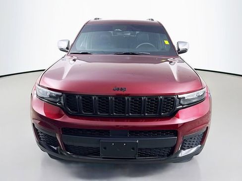 Used 2024 Jeep Grand Cherokee L Altitude image 2