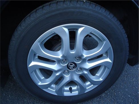 Used 2017 Toyota Yaris iA FWD image 28