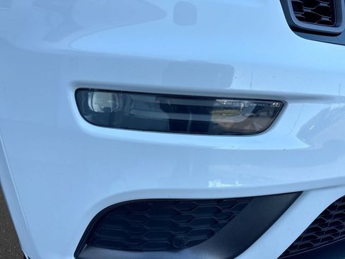 Used 2020 Jeep Grand Cherokee High Altitude AWD/4WD image 10