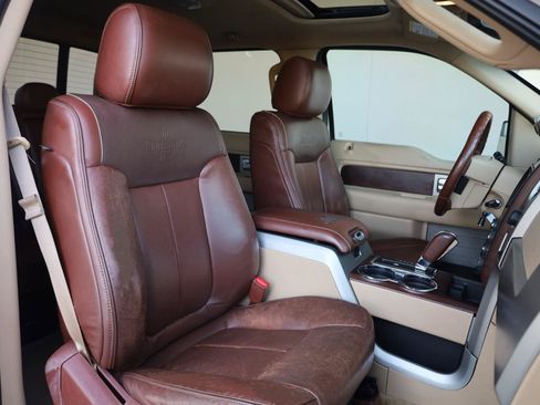 Used 2014 Ford F150 King Ranch w/ King Ranch Luxury Package AWD/4WD image 28