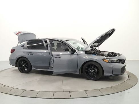 Used 2025 Honda Civic Sport image 16