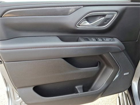 Used 2023 Chevrolet Suburban RST image 10