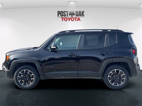 Used 2023 Jeep Renegade Latitude image 4