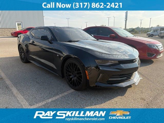 Used 2018 Chevrolet Camaro LT w/ RS Package RWD image 1