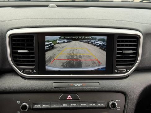 Used 2020 Kia Sportage LX AWD/4WD image 39