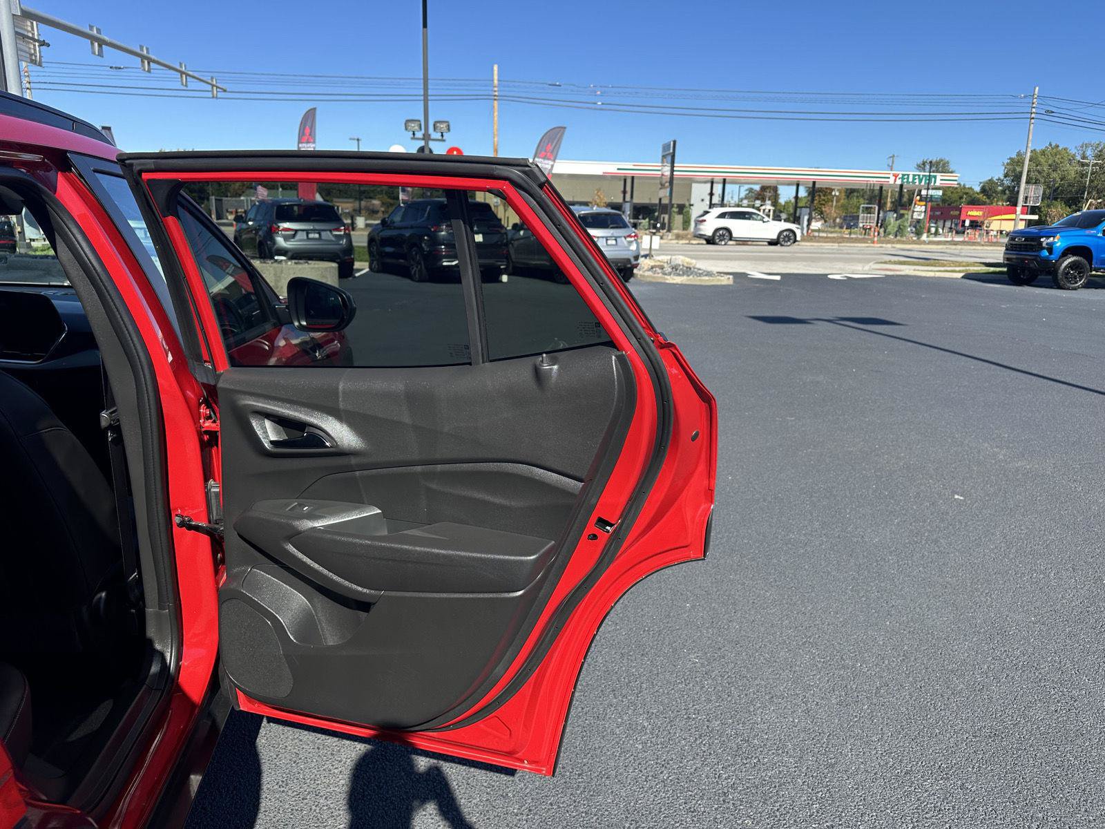 Used 2026 Chevrolet Trax LT w/ Driver Confidence Package FWD image 26