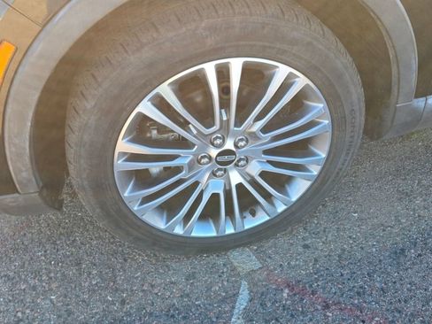 Used 2016 Lincoln MKX Reserve w/ Technology Package AWD/4WD image 13
