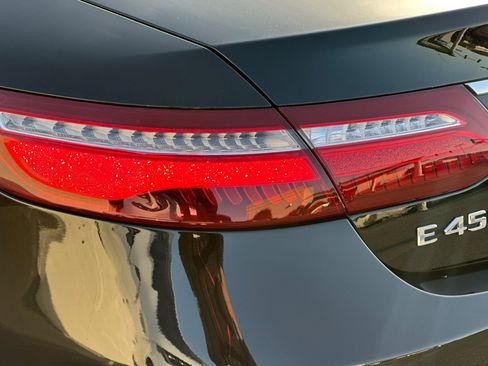 Used 2019 Mercedes-Benz E 450 4MATIC Cabriolet image 25