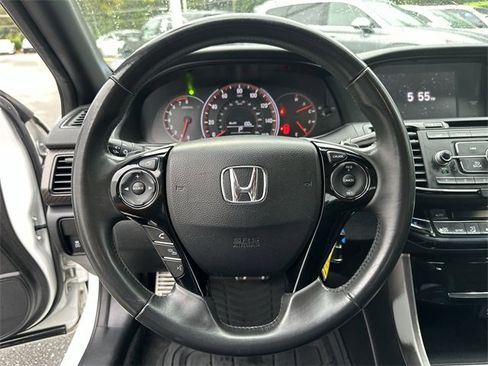 Used 2017 Honda Accord Sport image 14