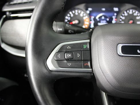 Used 2022 Jeep Compass Latitude image 24